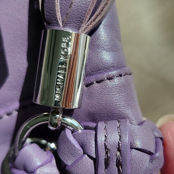 Michael Kors Lillac Purple Leather & Chrome Crossbody Bag , $40 - Picture 3 of 5